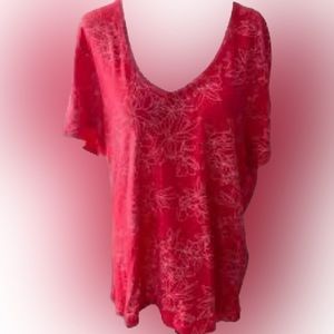 Banana Republic | red and white floral Malibu t-shirt